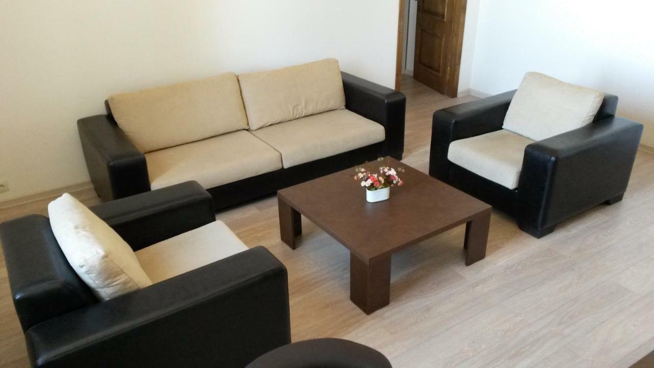 City View Apartment On Gorgiladze 1 Batumi Exterior photo